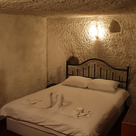 Yasin's Place Backpackers Cave Goreme